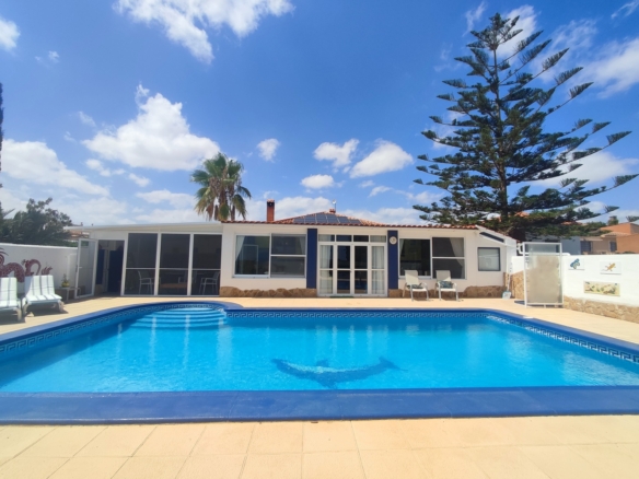 6 Bedroom Villa in Gea y Truyols, Murcia