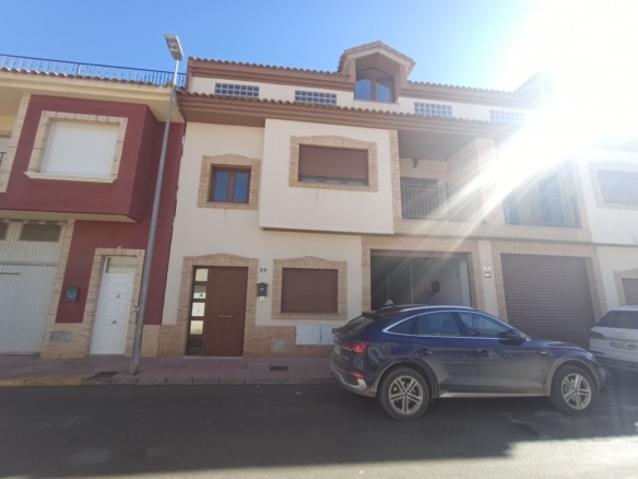 4 Bedroom Town House in Roldan, Murcia