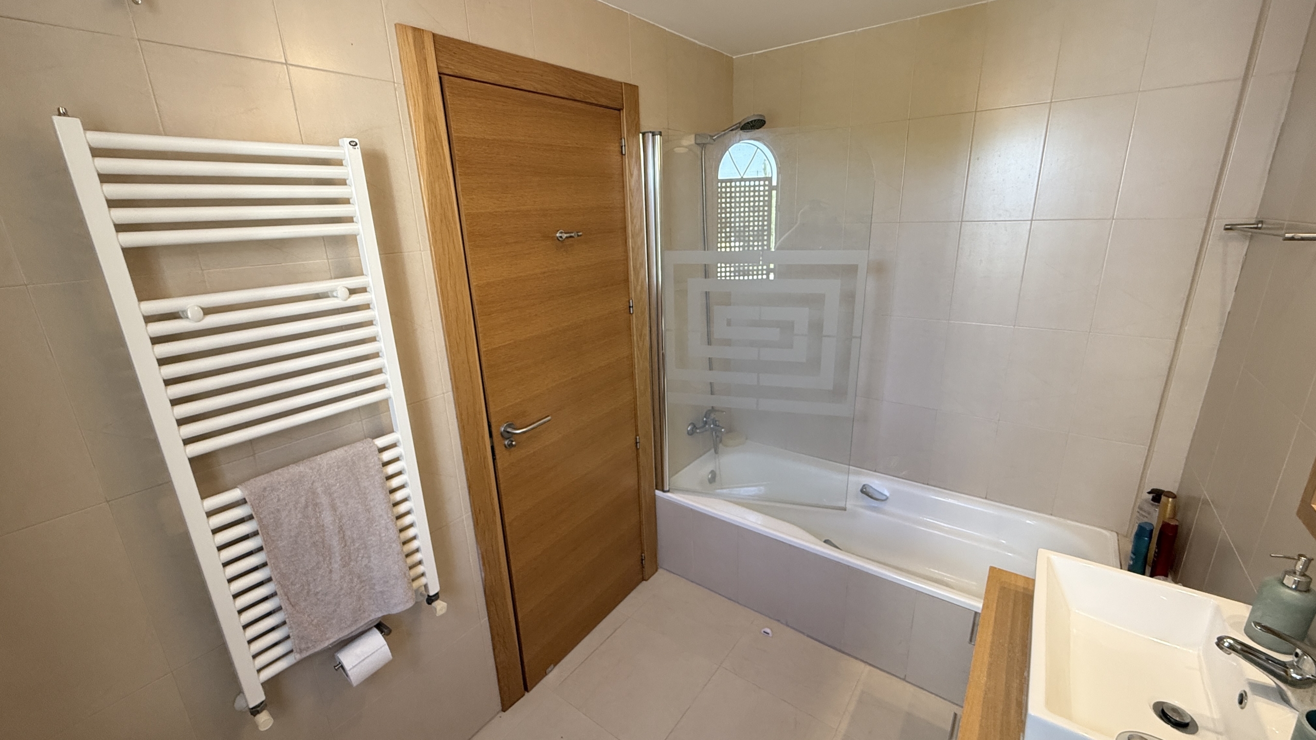 Stunning 2-Bed, 2-Bath Apartment with Panoramic Golf Views at Hacienda Riquelme