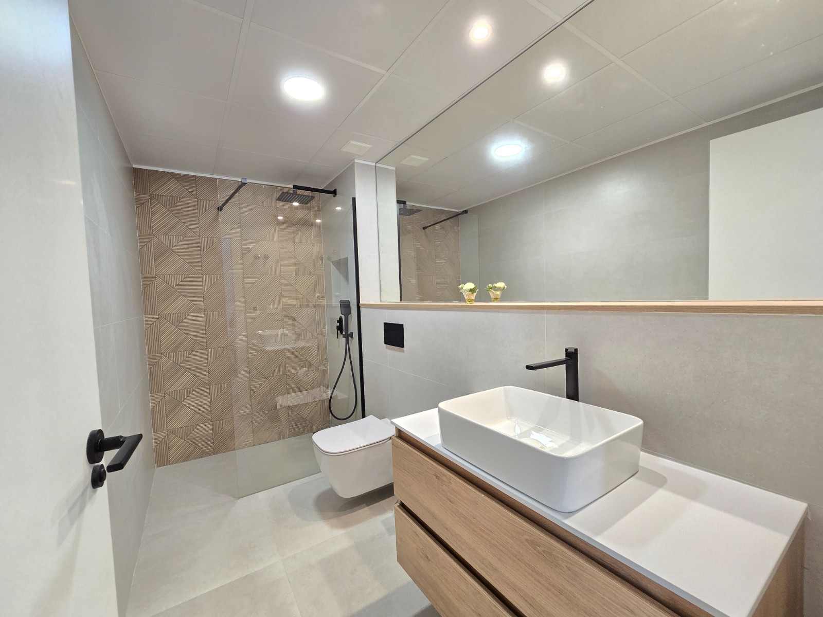 2 Bedroom Apartment / Flat * in Pilar de la Horadada *, Alicante *