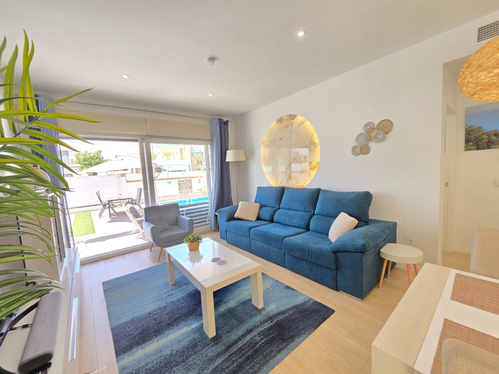 3 Bedroom Villa * in Pilar de la Horadada *, Alicante *