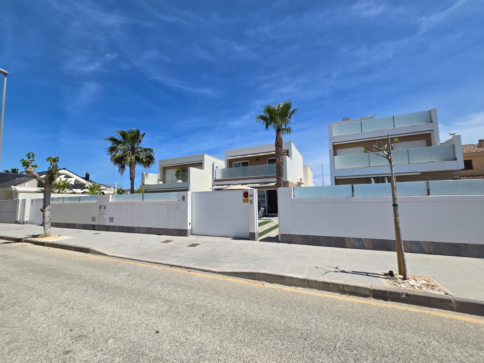 3 Bedroom Villa * in Pilar de la Horadada *, Alicante *