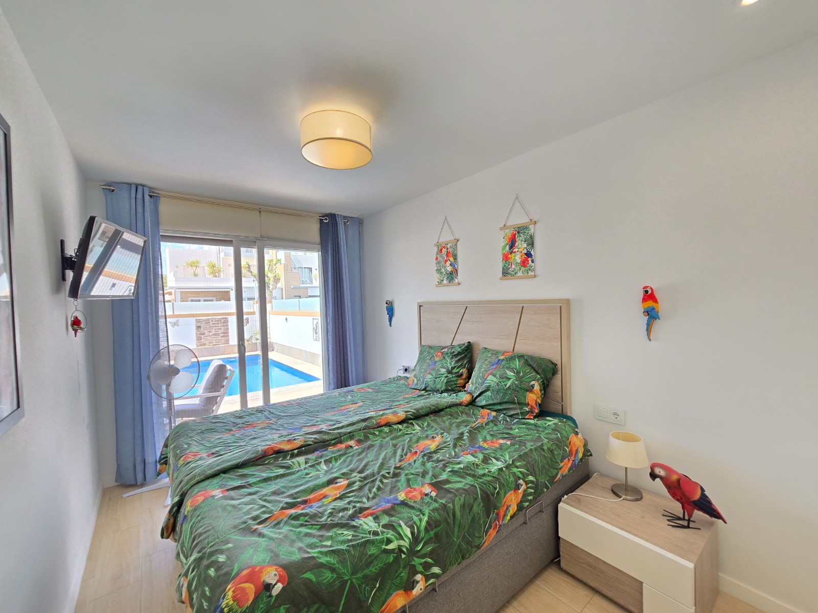 3 Bedroom Villa * in Pilar de la Horadada *, Alicante *