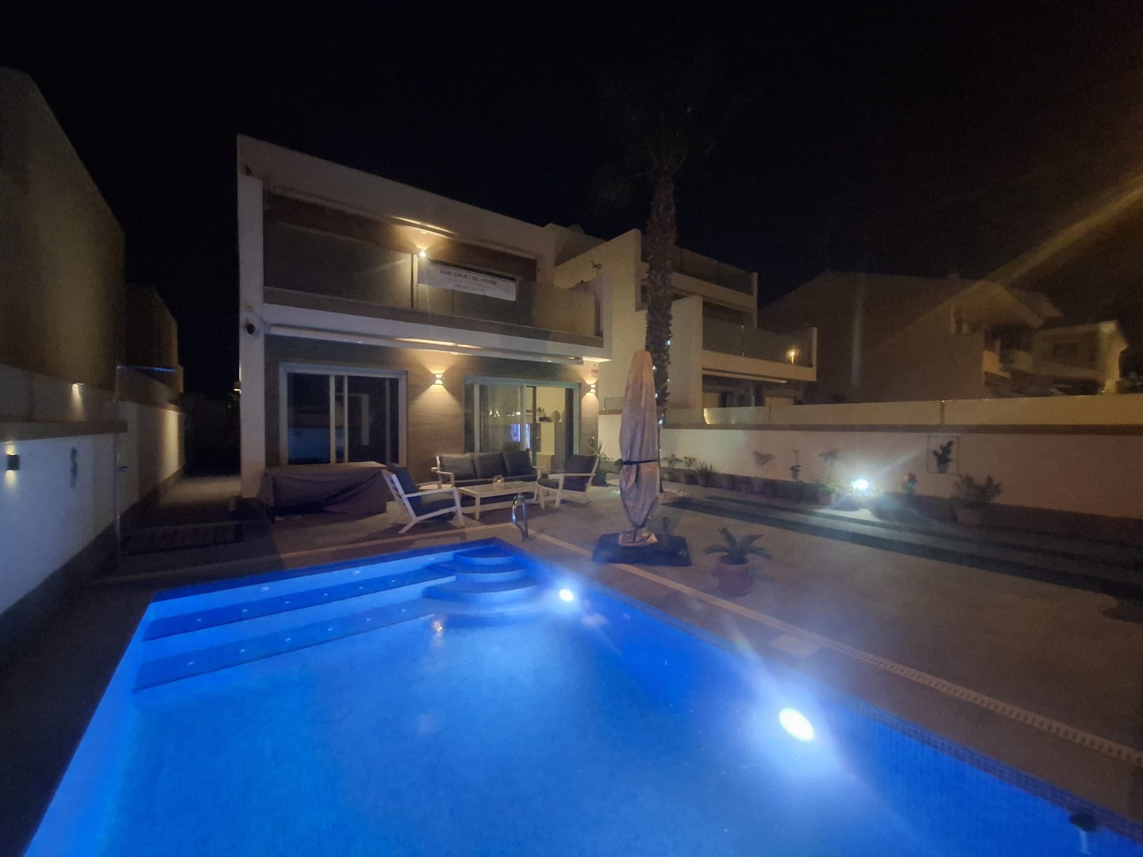 3 Bedroom Villa * in Pilar de la Horadada *, Alicante *