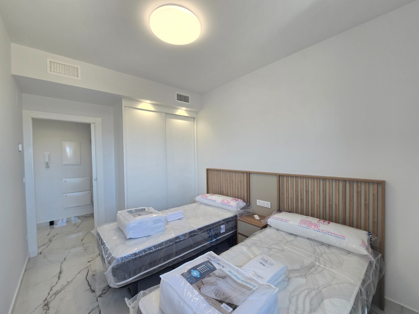 2 Bedroom Apartment / Flat * in Orihuela Costa *, Alicante *