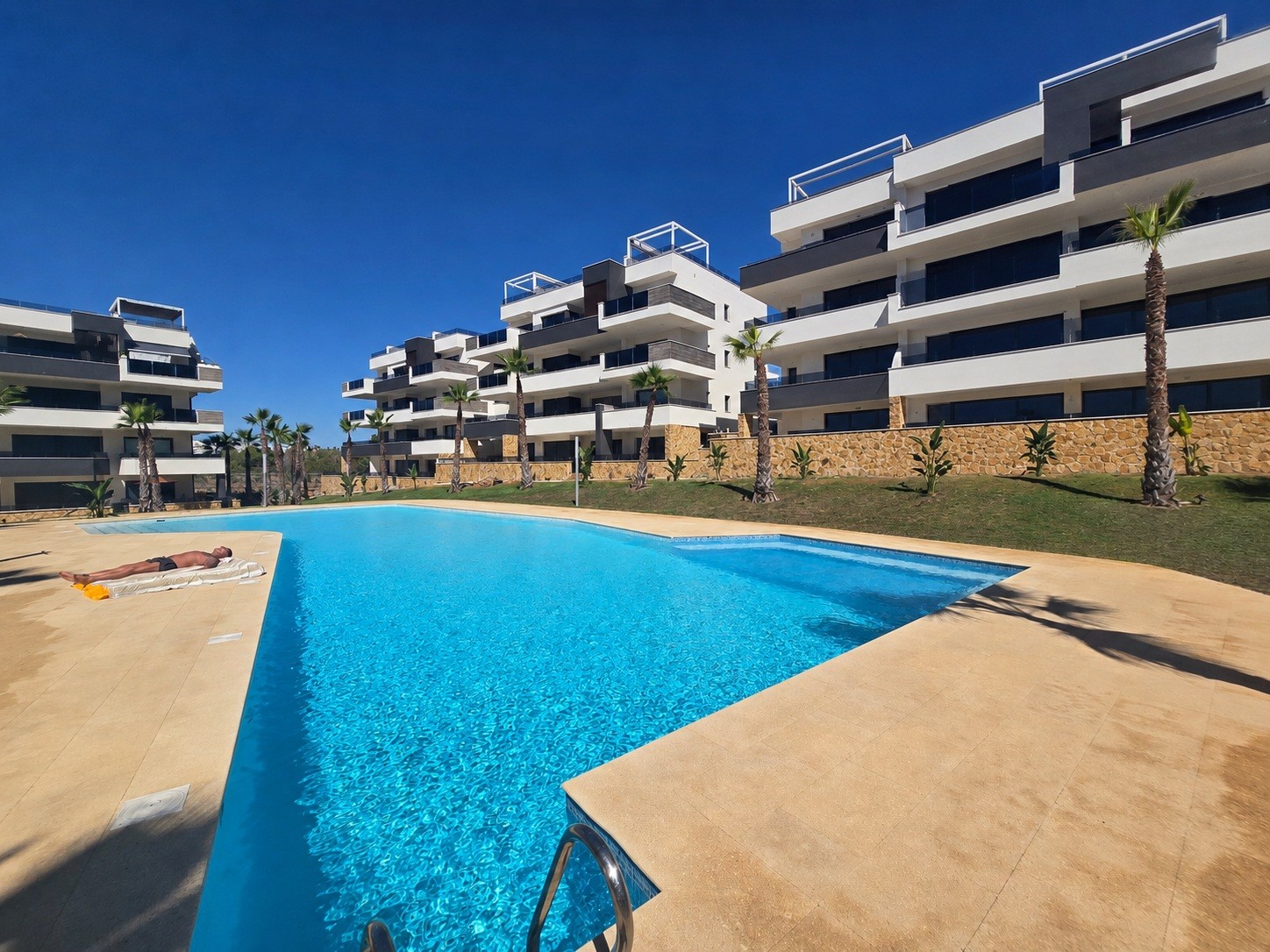 2 Bedroom Apartment / Flat * in Orihuela Costa *, Alicante *