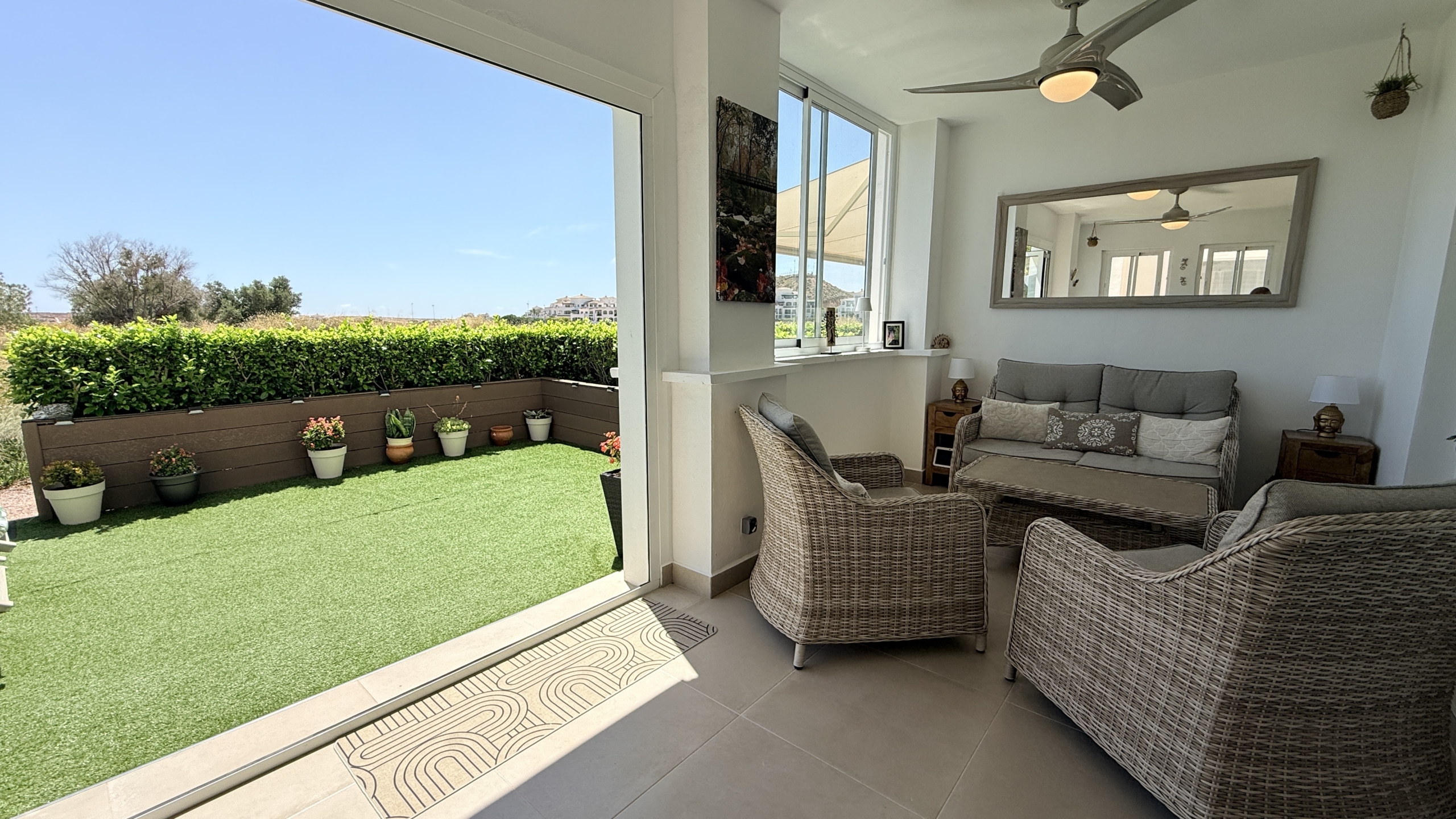 South Facing 2 Bed Ground Floor Apartment with Golf Views for Sale in Murcia
