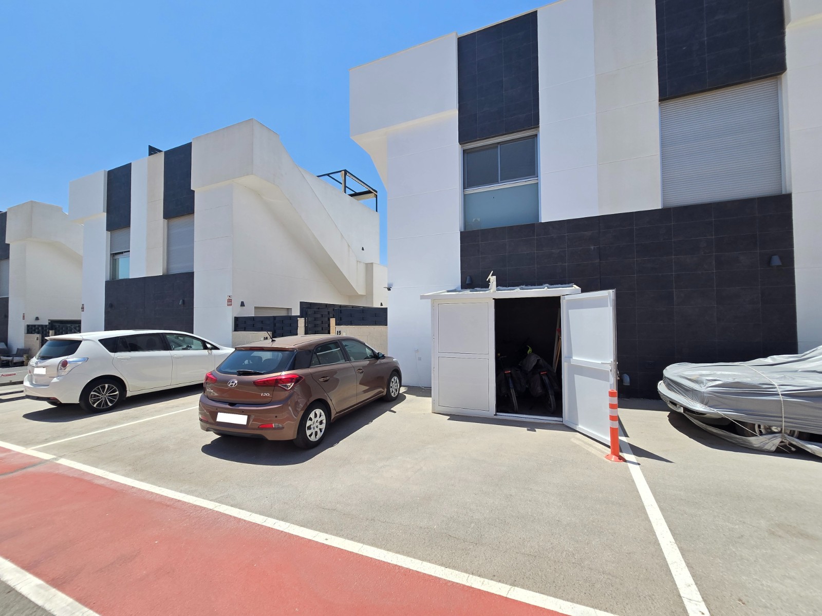 3 Bedroom Villa * in Ciudad Quesada *, Alicante *