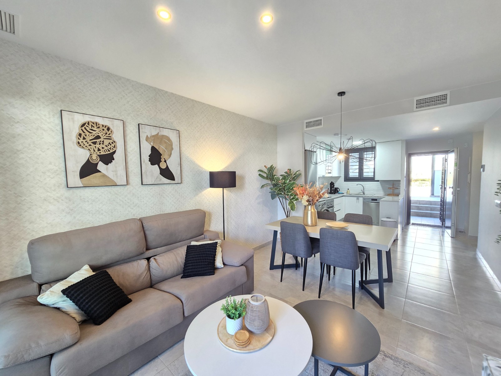 2 Bedroom Apartment / Flat * in Orihuela Costa *, Alicante *