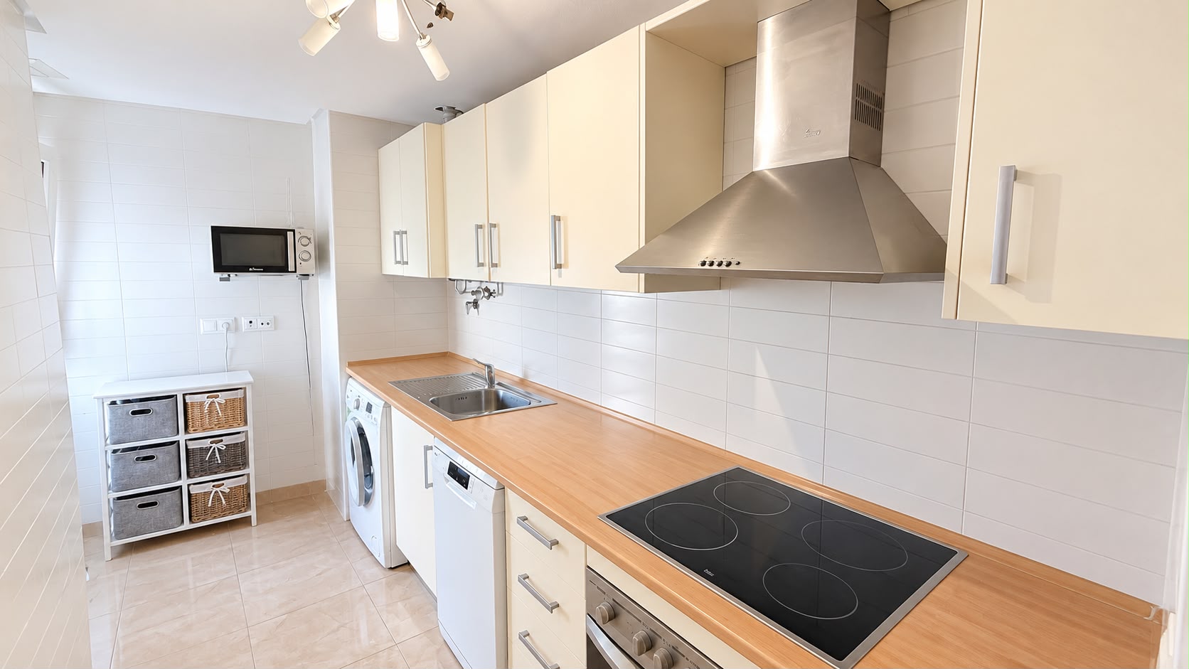 Ultimate 2-Bedroom Frontline Golf Apartment in La Torre, Murcia